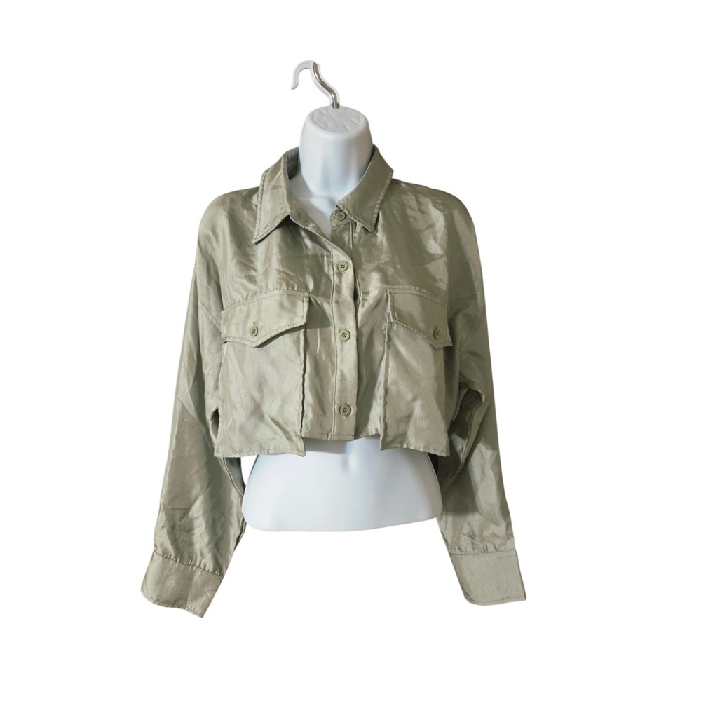 Le Lis Boxy Cropped Satin Button Up Long Sleeve Top Gray-Green S NWT